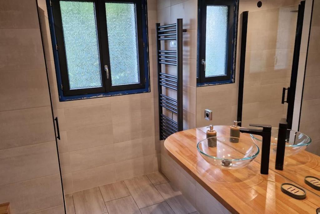 Ariege, Agreable T2 En Bord De Riviere Apartment Val-de-Sos Exterior photo